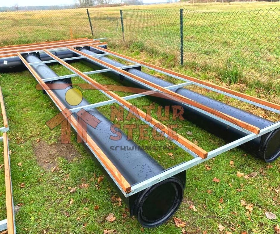 C.11.   Schwimmsteg „T” ohne Holzbelag mit Holzlatten