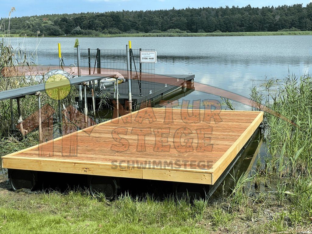 D.07. Schwimmsteg Modul 6m x 3m mit Holzbelag